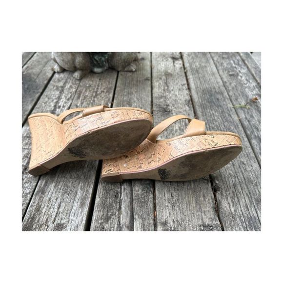 Gabrielle Rocha Mule Wedge Heels Tan Sz 8.5 M - Picture 7 of 8